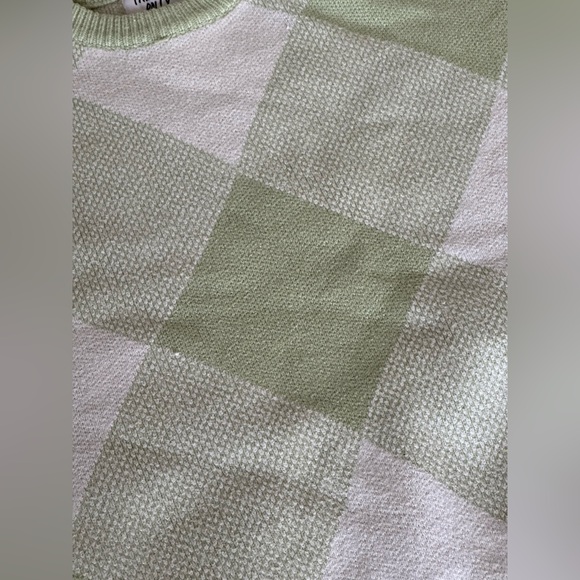 Light Green and White Sweater, Princess Polly - Picture 7 of 9